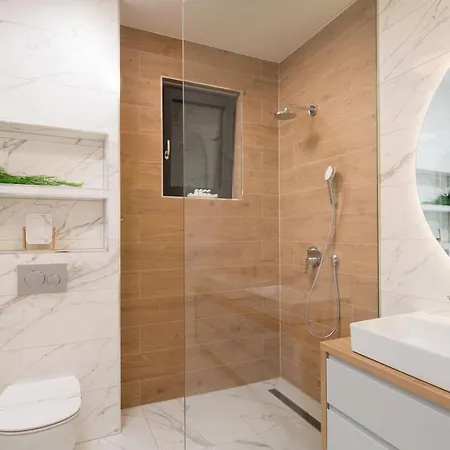 Διαμέρισμα Ena, Luxury